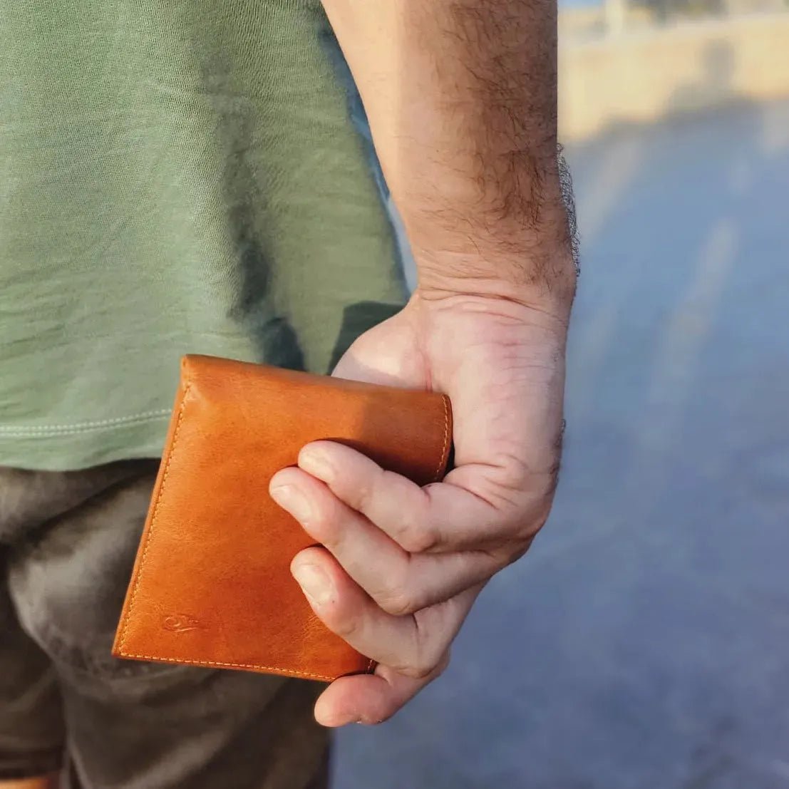 Mens Leather Wallet | Solo Dynamic Amber - Ignis Craft